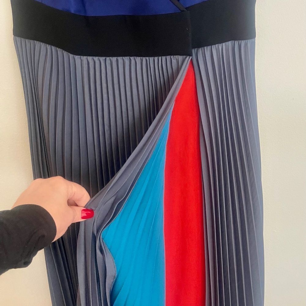 Diane Von Furstenberg Pleated Midi Dress - Picture 2 of 6